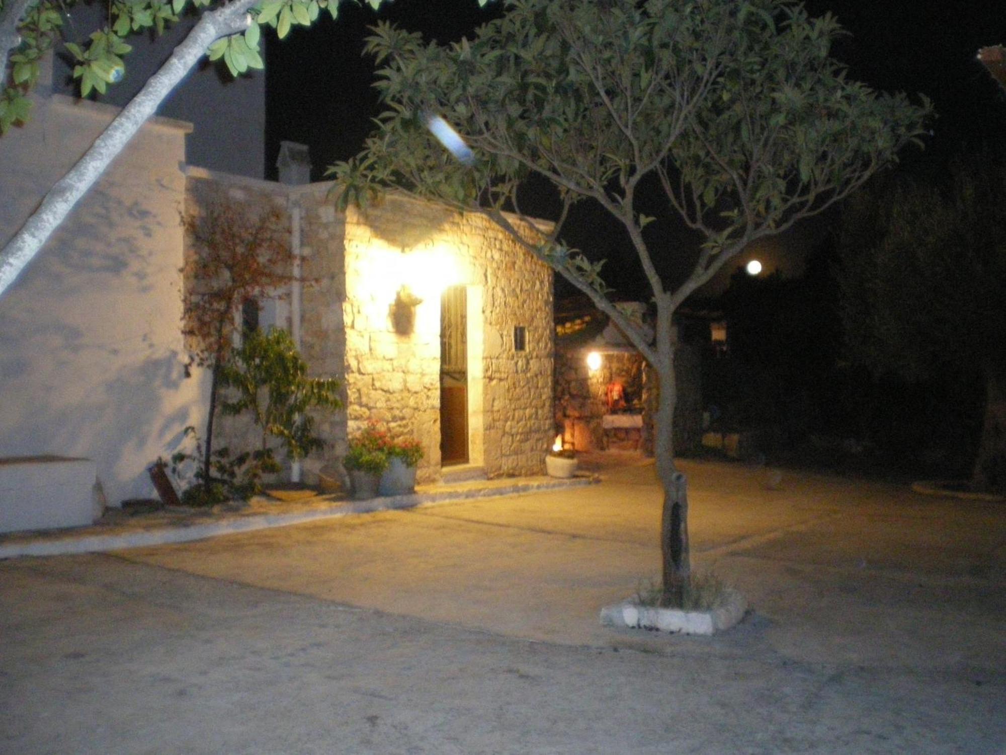 B&B Cinque Stalle Monopoli Exterior foto